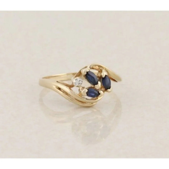 10k Yellow Gold Natural Blue Sapphire and Diamond Ring Size 5 1/4 - Picture 3 of 7